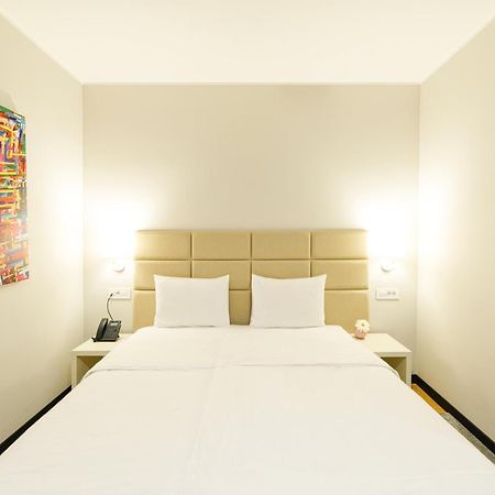 Lanterna Rooms City Center Нови-Сад Экстерьер фото