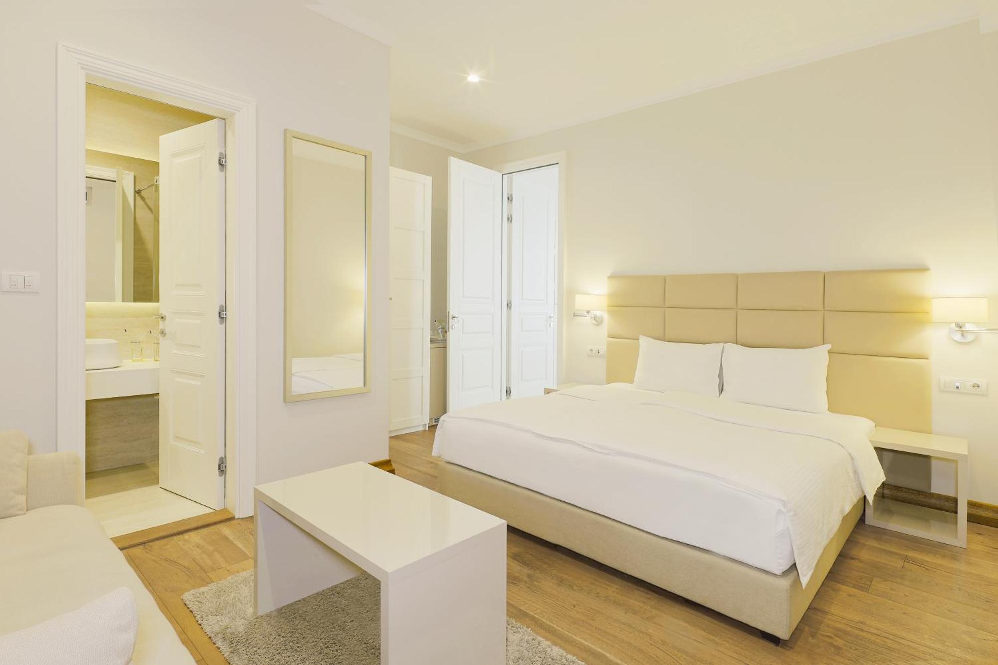 Lanterna Rooms City Center Нови-Сад Экстерьер фото