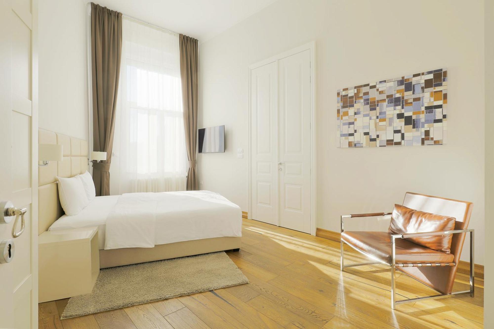 Lanterna Rooms City Center Нови-Сад Экстерьер фото
