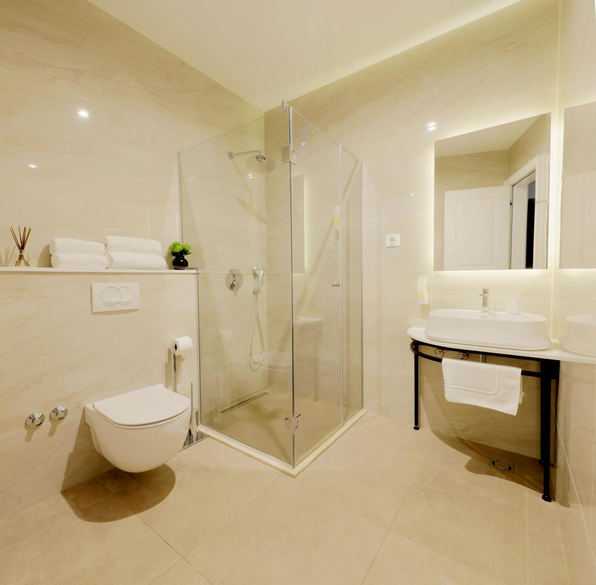Lanterna Rooms City Center Нови-Сад Экстерьер фото